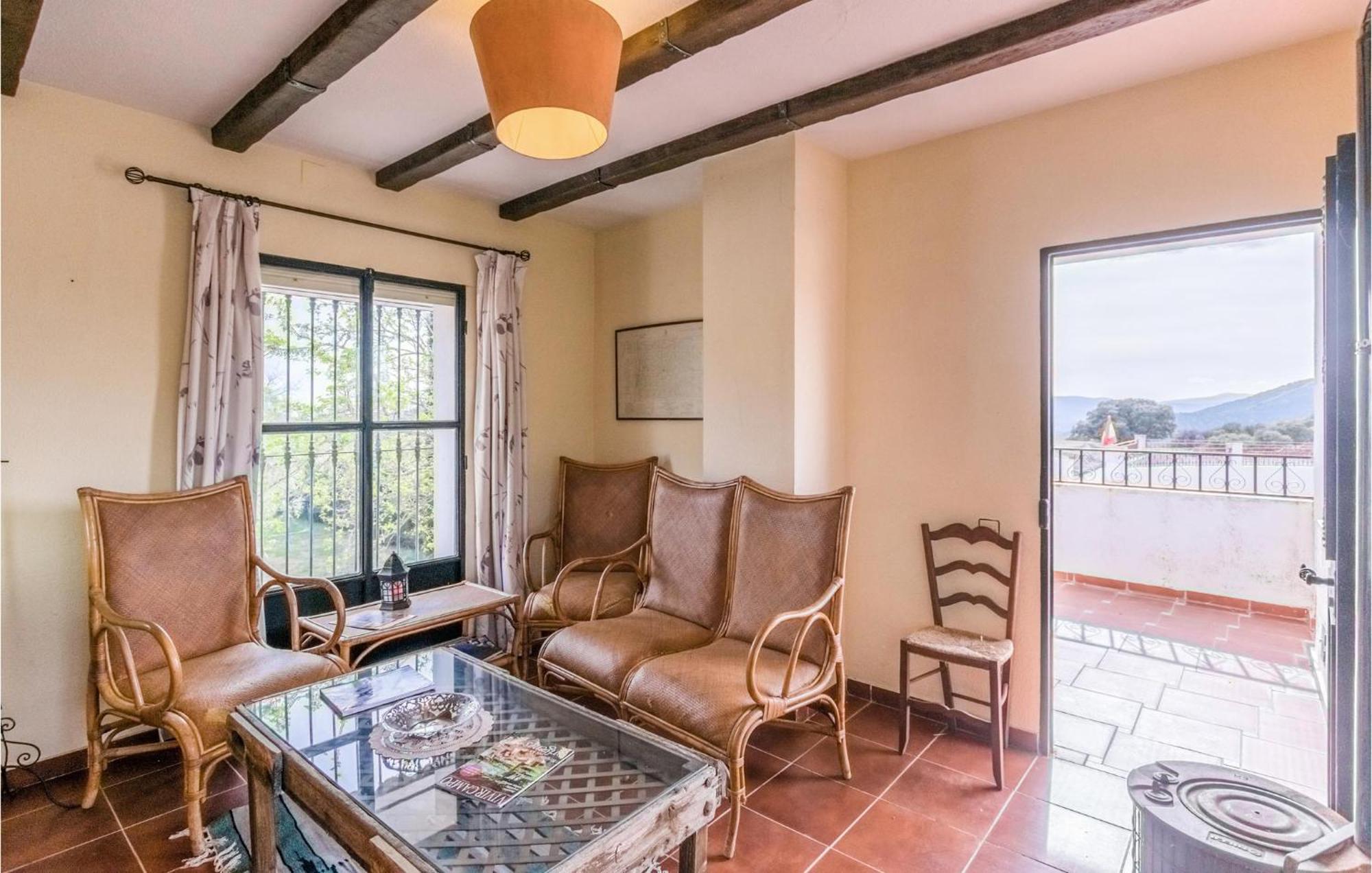 Gorgeous Home In Aldeaquemada With Swimming Pool Zewnętrze zdjęcie